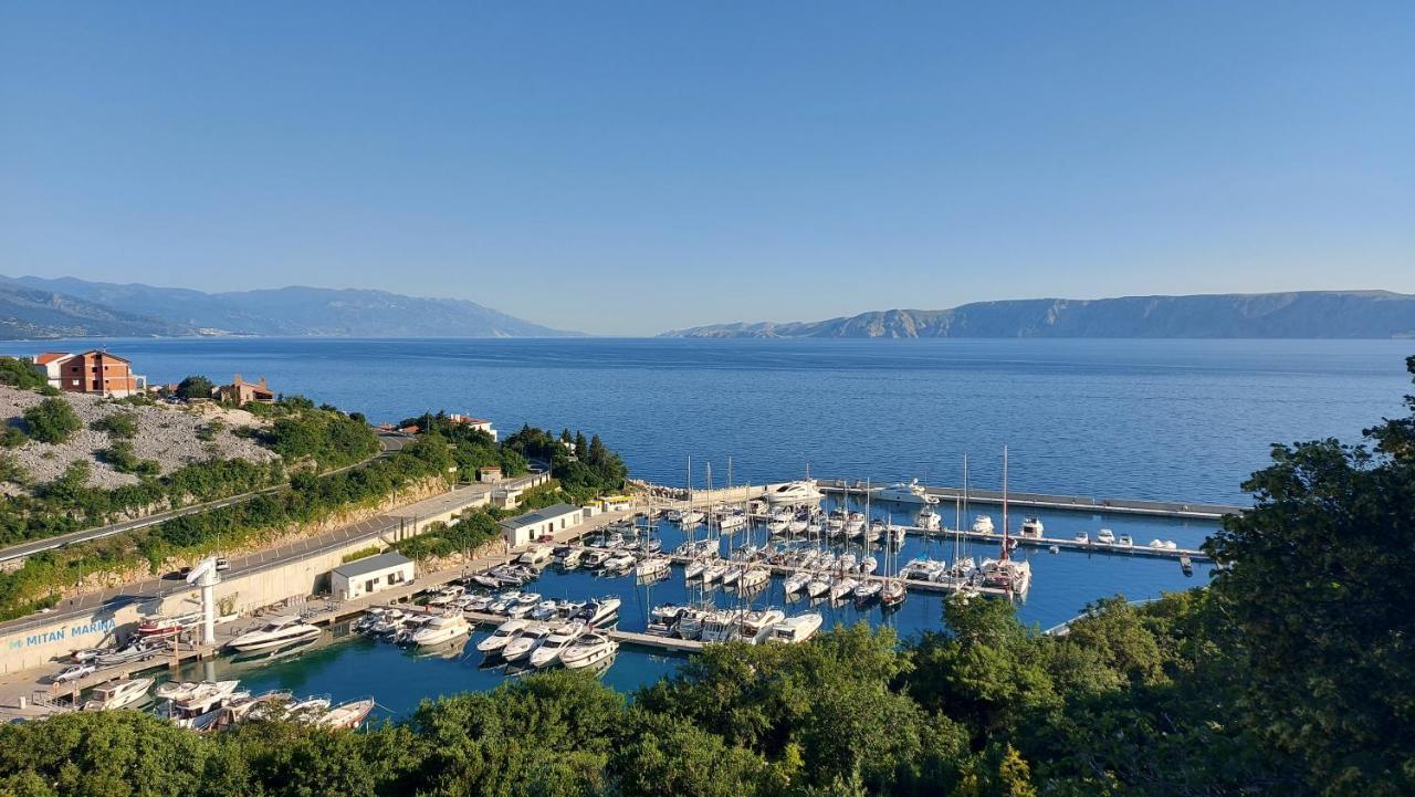 Apartmani Mare Novi Vinodolski Exterior photo